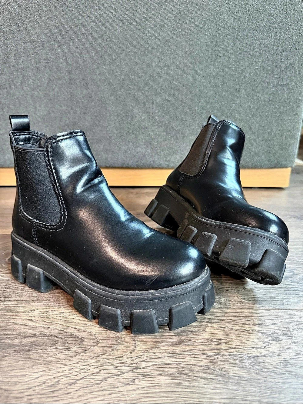 Circus by Sam Edelman black platform boots